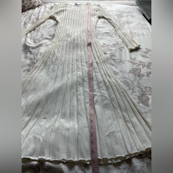 Showpo Cream Ribbed Midi Dress - Picture 9 of 9
